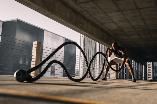 世界杯参赛球队在训练场上进行战术演练的精彩瞬间